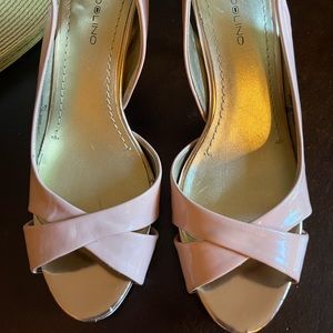 Bandolino pink peep toe heels. Excellent used condition. Worn once!